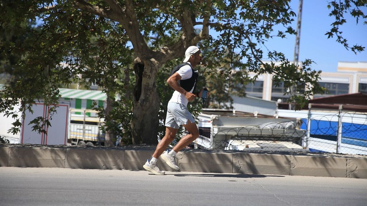 İstanbul’dan Yola Çıktı, 35 Gün Sonra Kahramanmaraş’a Ulaştı (2)