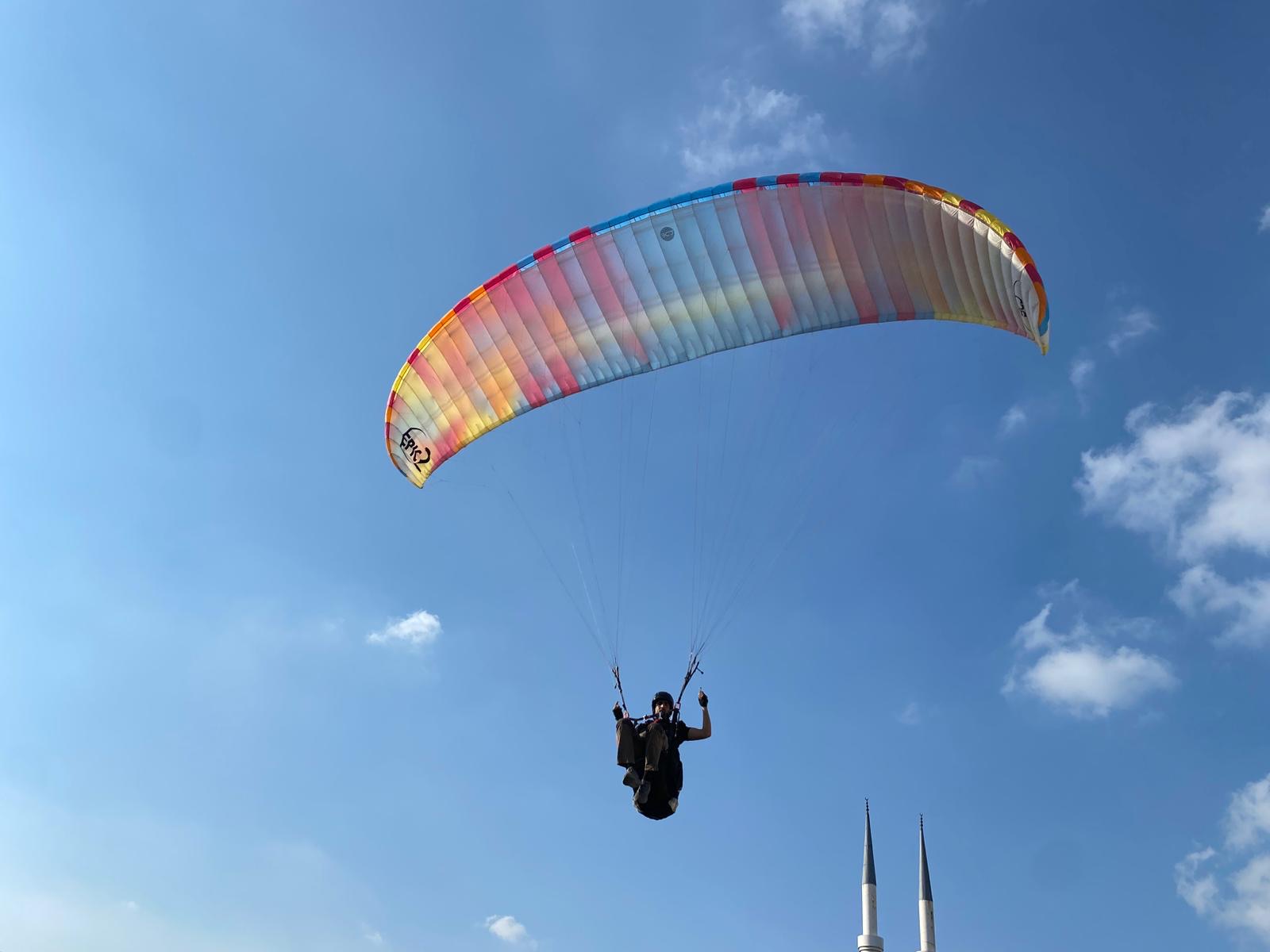 Kahramanmaraş’ın Andırın Ilçesinde 7 Ilden 45 Sporcunun Katıldığı Yamaç Paraşütü Festivali Renkli Görüntülere Sahne Oldu, Doğa Manzaraları Büyüledi.