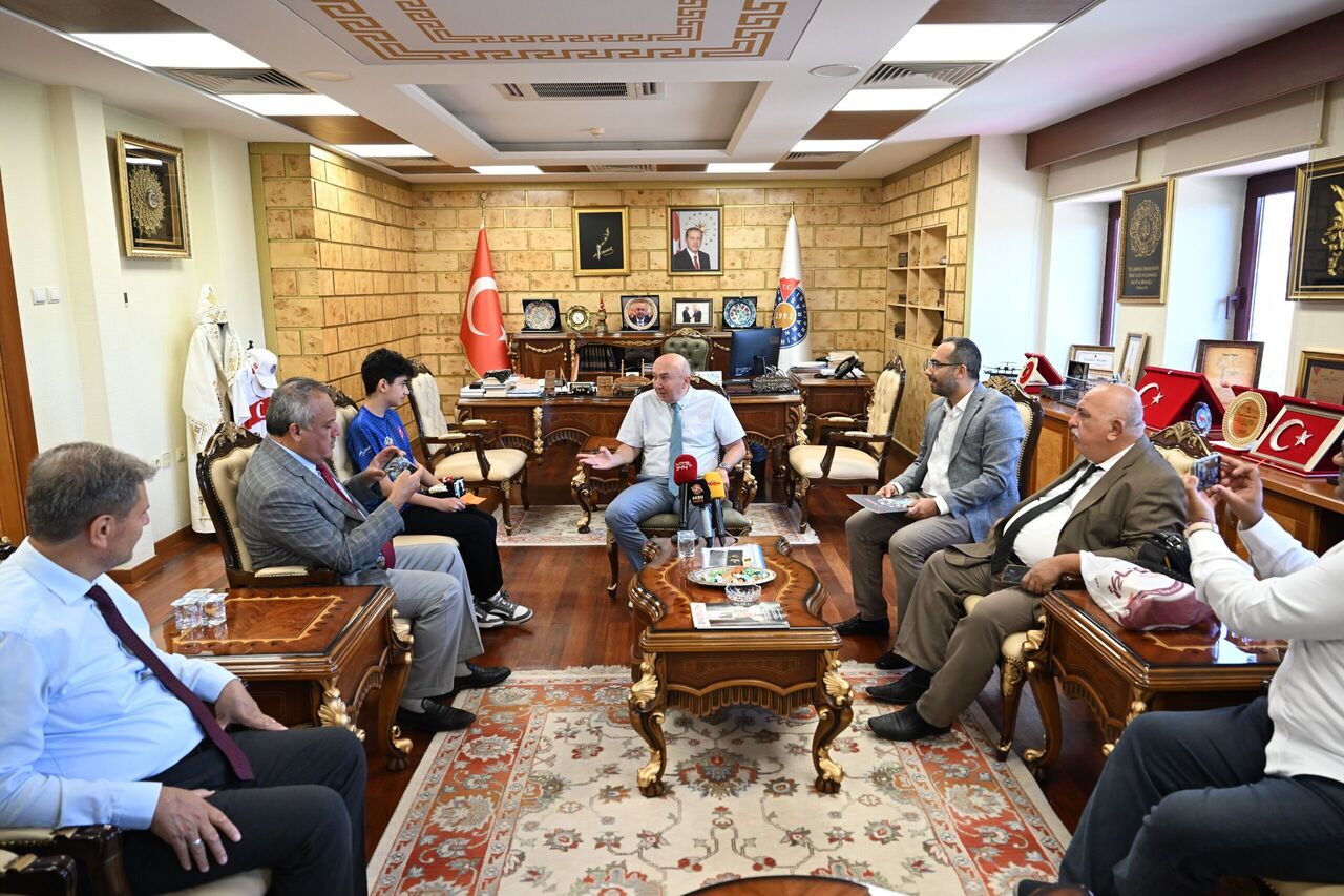 Kahramanmaraş’ın Genç Dehası Hamza Eren, Dünya Robot Finalinde Yarışacak (1)