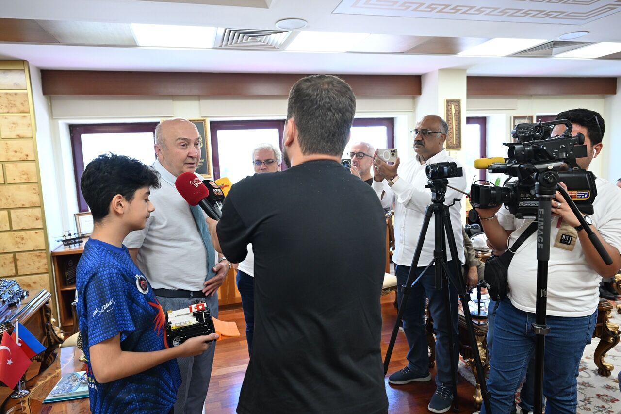 Kahramanmaraş’ın Genç Dehası Hamza Eren, Dünya Robot Finalinde Yarışacak (4)