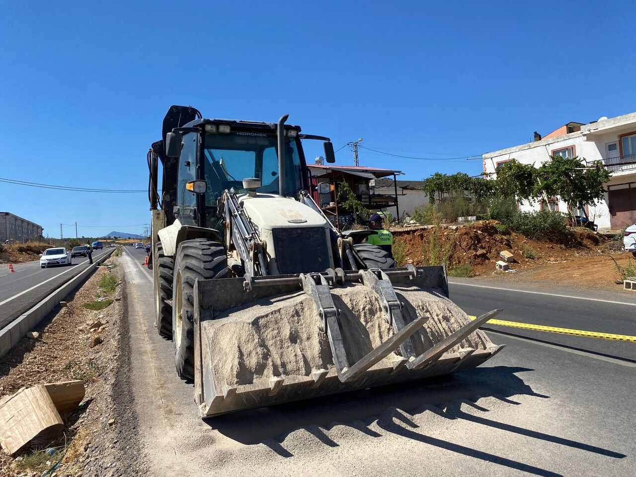 Kahramanmaraş’ta 2 Yaşındaki Hatice Iş Makinesinin Altında Can Verdi (2)