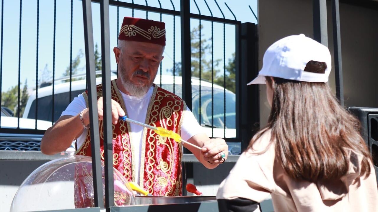 Kahramanmaraş’ta Çocuklar Aileleriyle Doyasıya Eğlendi (10)