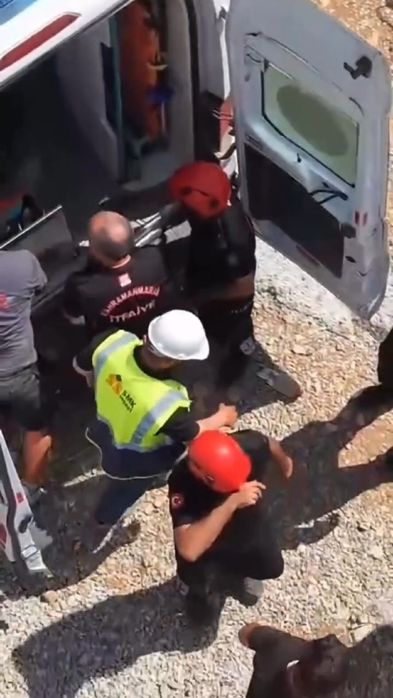 Kahramanmaraş’ta Kule Vinçte Çalışan İşçi Fenalaştı (6)