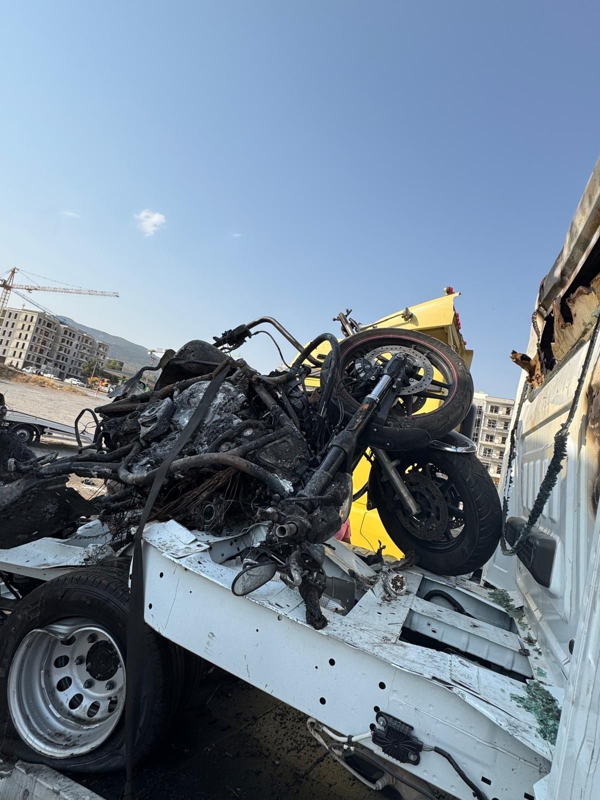 Kahramanmaraş’ta Şoförsüz Tır Faciası İrem Karatutlu İki Bacağını Kaybetti (6)