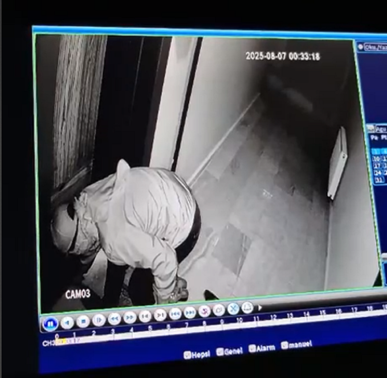 Kahramanmaraş’ta Toki̇ Dairesi Kundaklandı, Hasar Büyük (2)