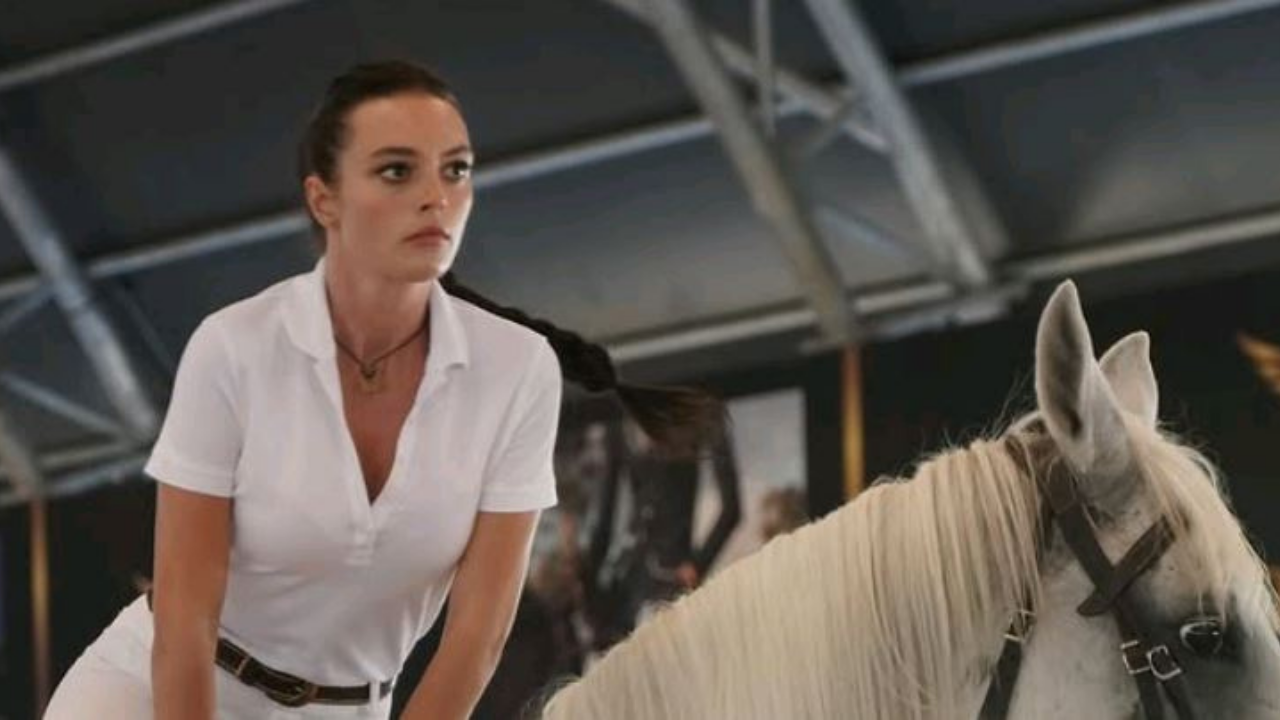 Sadakatsiz’in Derin’i Melis Sezen Nereli Ve Kaç Yaşında (5)