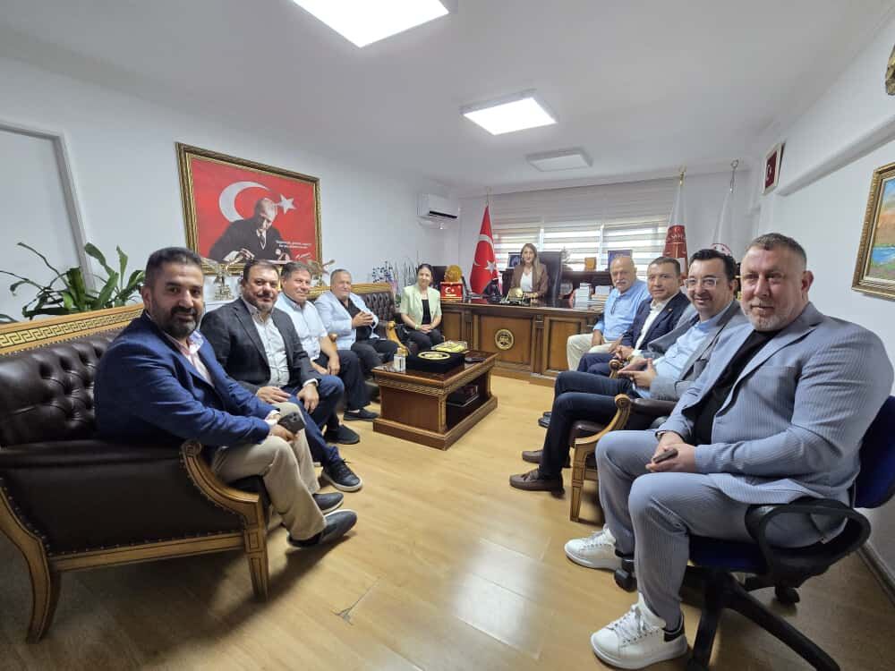 Akdeniz Gazeteciler Federasyonu Yönetimi Kemer’de Toplandı (4)