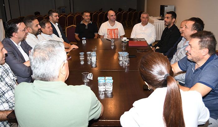 Akdeniz Gazeteciler Federasyonu Yönetimi Kemer’de Toplandı (6)
