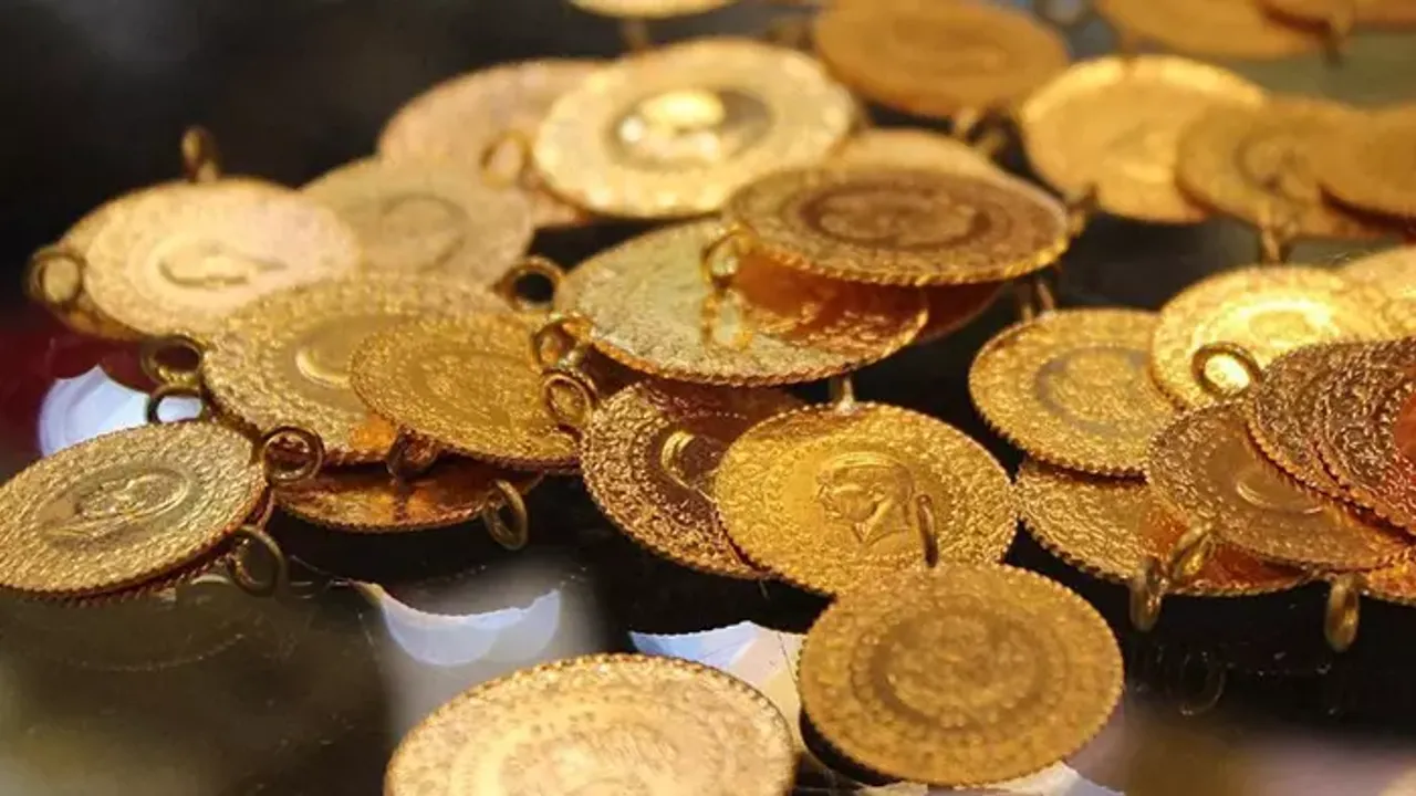 Altın Fiyatları Uçtu, Kripto Paralar Çöktü! Uzmanlardan Şok Tahmin