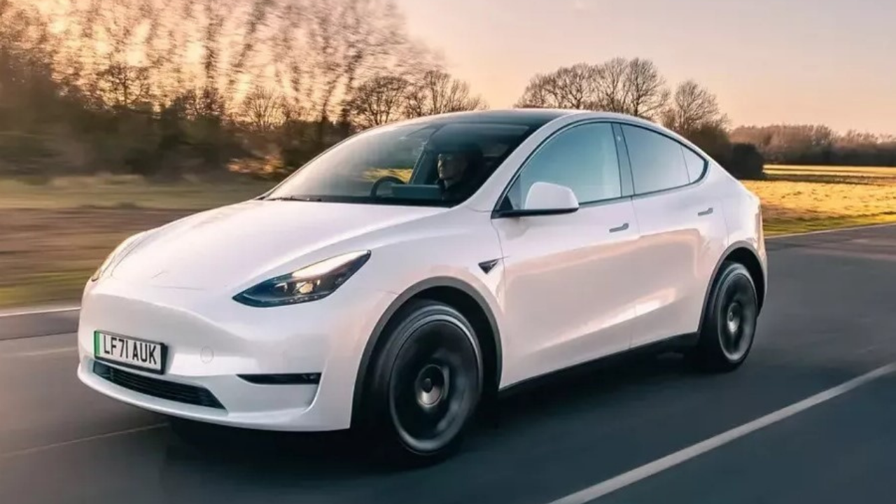 Ucuz Tesla Türkiye’ye Gelecek mi? Model Y Standard Ne Zaman Satışta Olacak?
