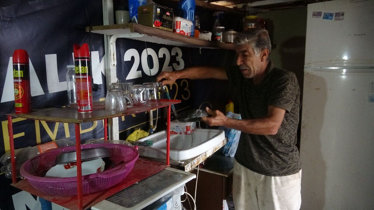 İyilik Felakete Dönüştü Evden Kovuldu, Yarım Milyon Lira Borçlandı (1)-1