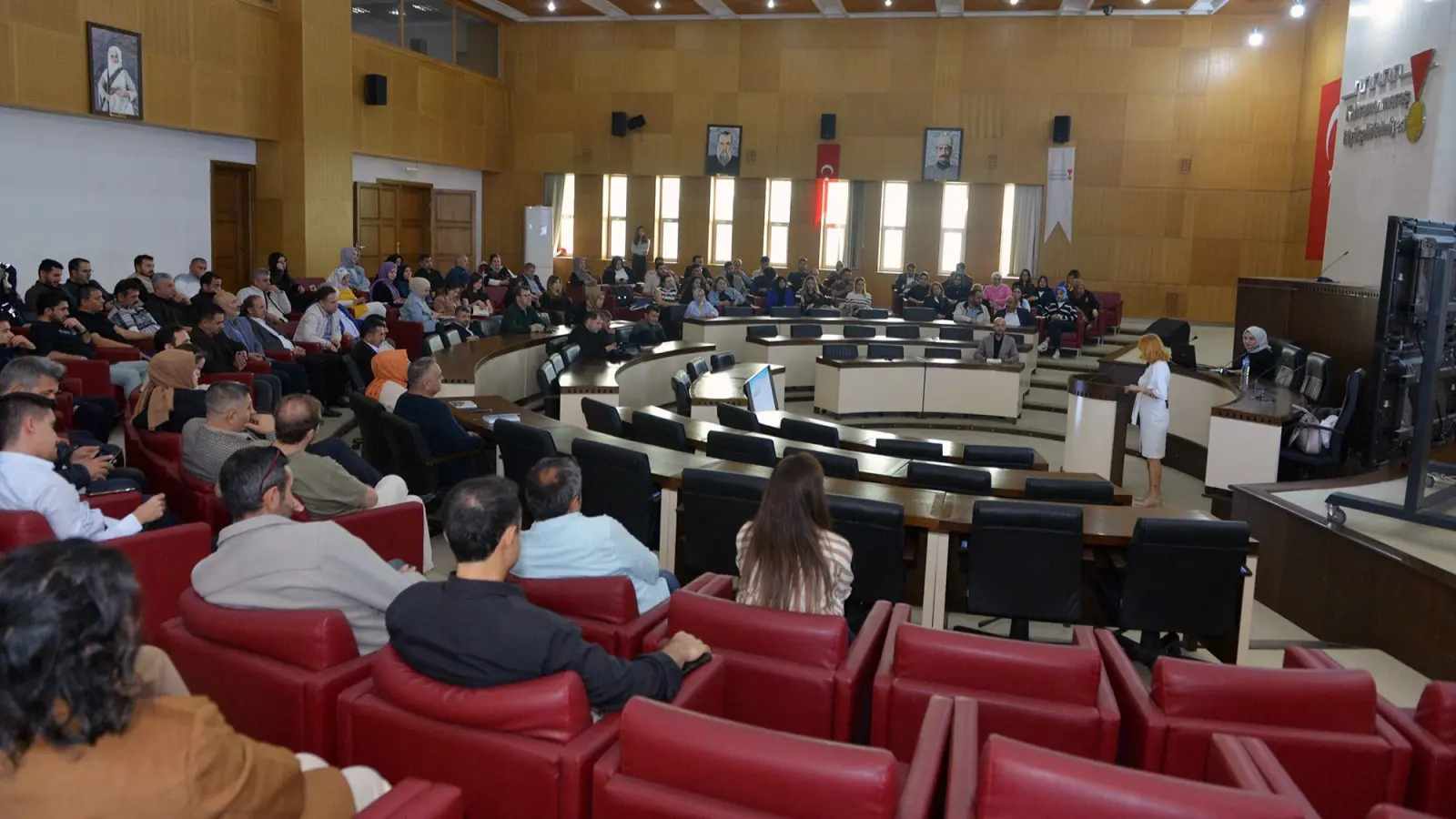 Kahramanmaraş Stres Yönetimi Seminerine Yoğun İlgi (2)