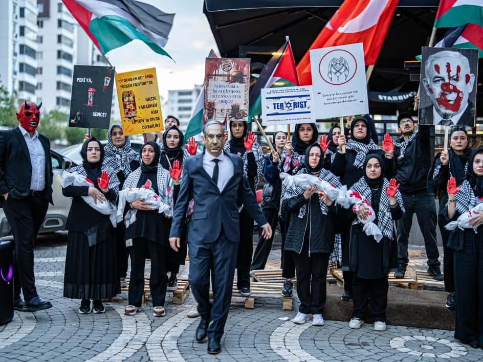 Kahramanmaraşlı Gönüllüler Filistin’e Destek İçin 30 Günlük Nöbette (2)