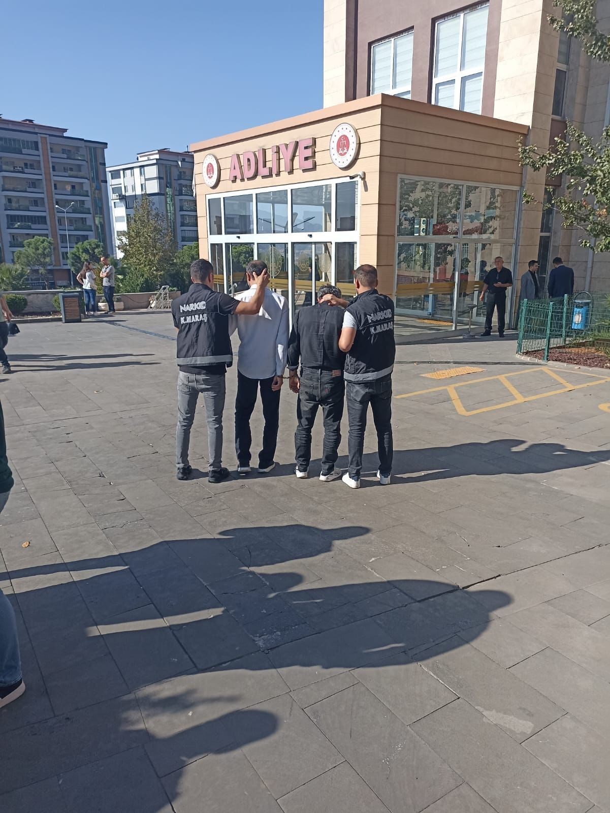 Kahramanmaraş'ta Yedek Lastikten Yasaklı Madde Çıktı 2 Tutuklama (2)