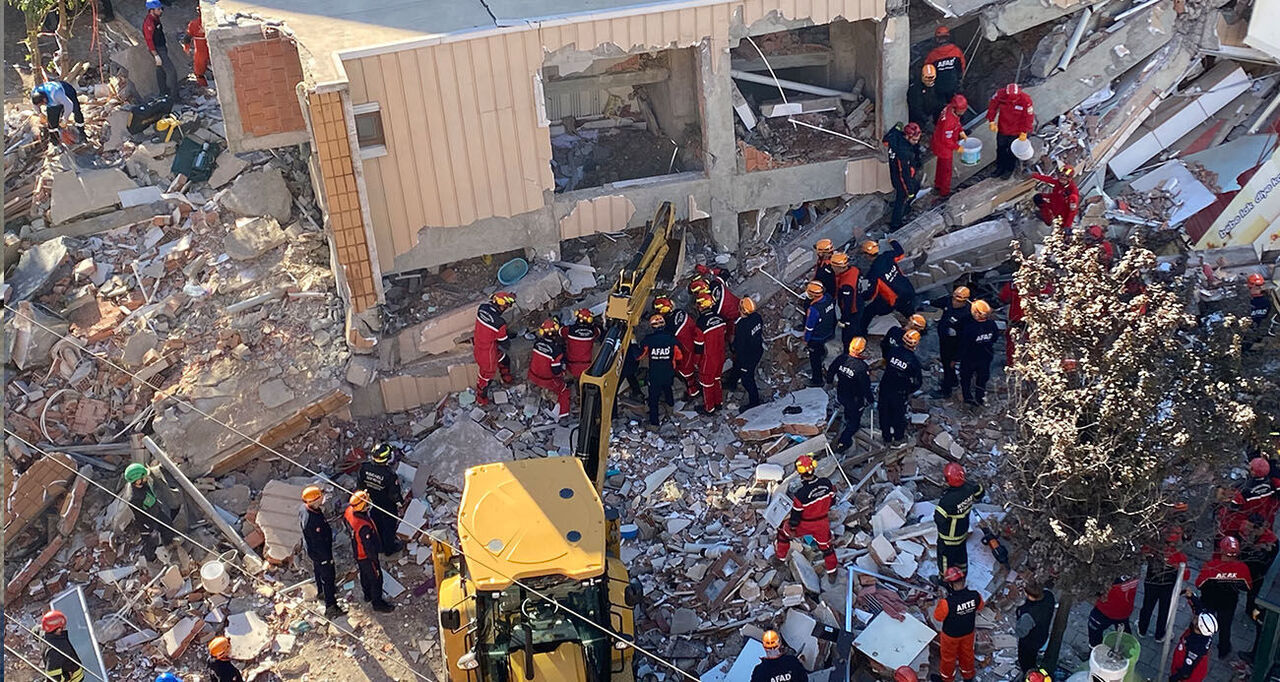 Kocaeli’de Çöken Binada Enkaz Altında Kalan Aile Fertlerinin Kimlikleri Belli Oldu