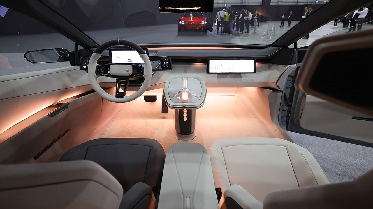 Yeni Corolla Tanıtıldı 500 Km Menzil Ve 200 Beygir Elektrikli Motor (1)