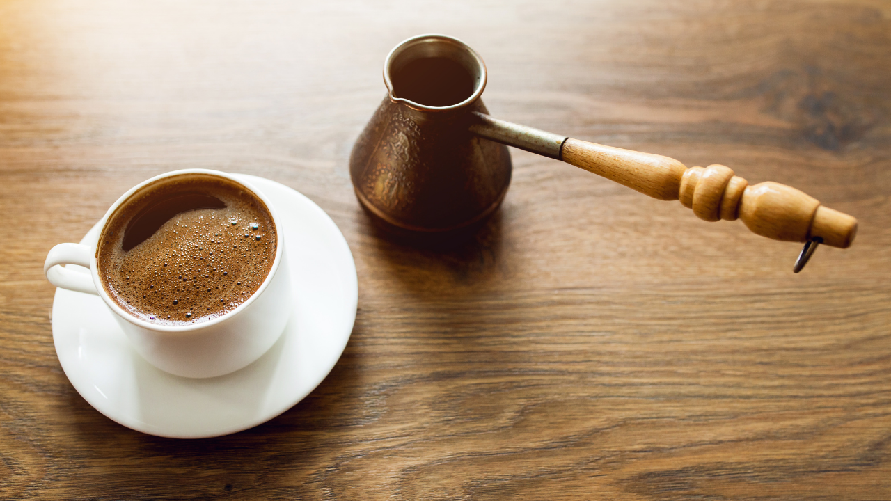 Türk kahvesi zehirler mi? Türk kahvesi zehirlenmesi neden olur, bozuk kahve zarar verir mi?