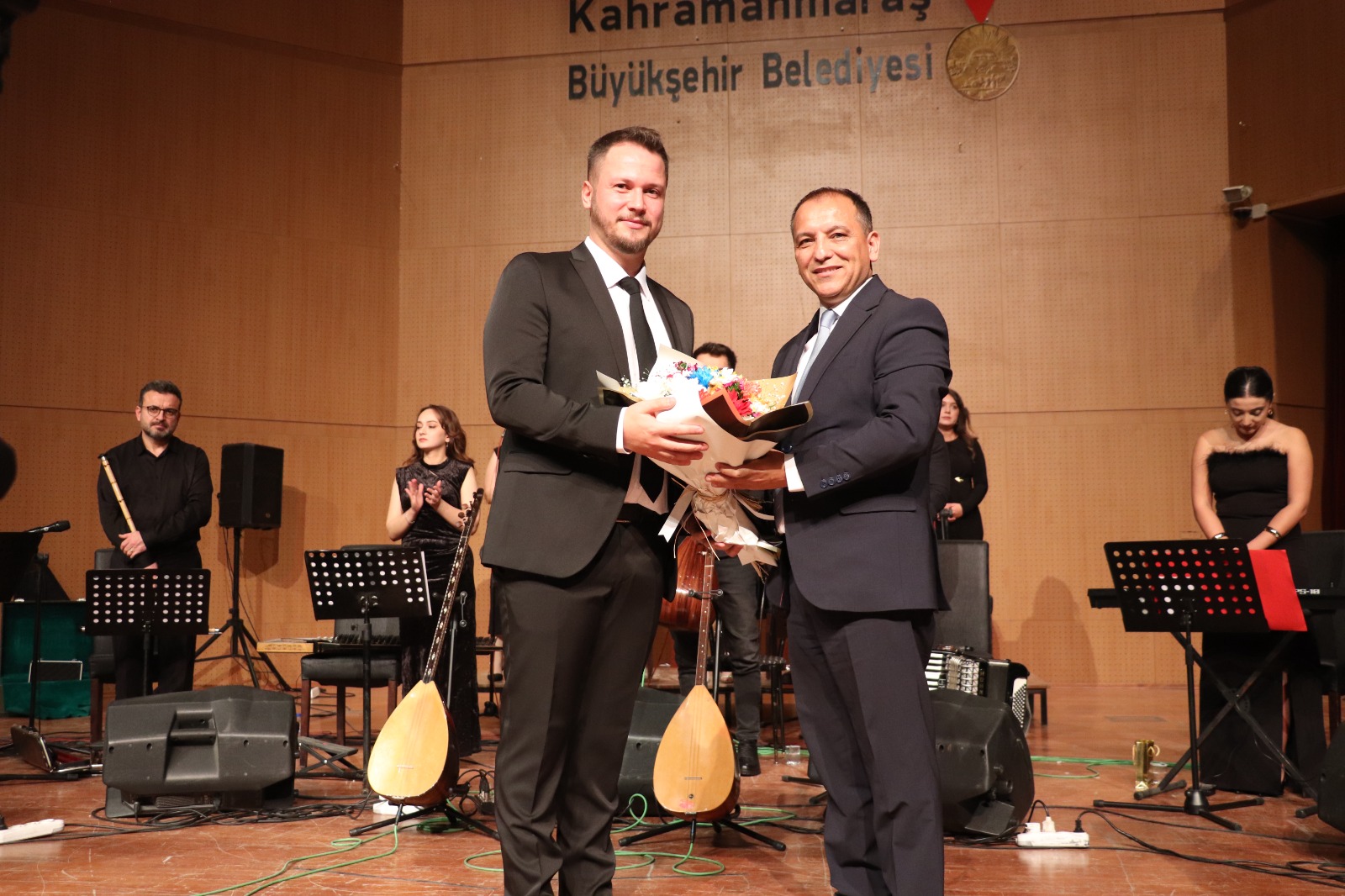 Desek Orkestrası’ndan Öğretmenler Günü’ne Özel Coşkulu Konser (2)