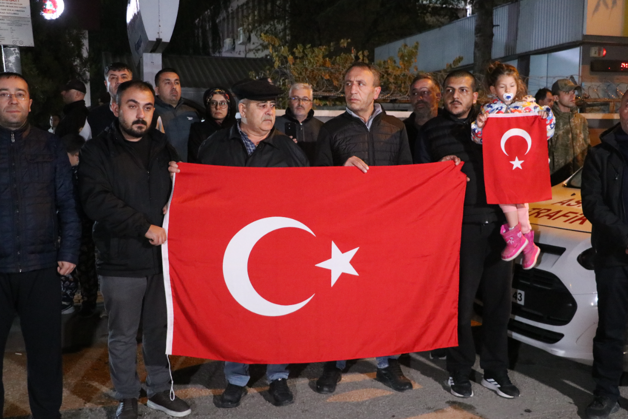 Düşen Askeri Kargo Uçağında Şehit Olan 20 Askerin Cenazesi Ankara Adli Tıp Kurumu’na Getirildi Otopsi Sonrası Törenle Memleketlerine Uğurlanacaklar1