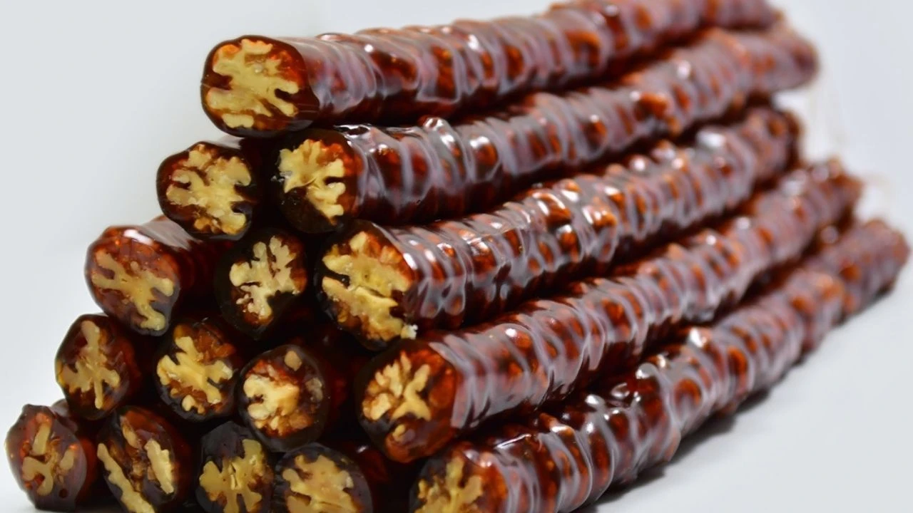 Kahramanmaras Cevizli Sucuk (1)