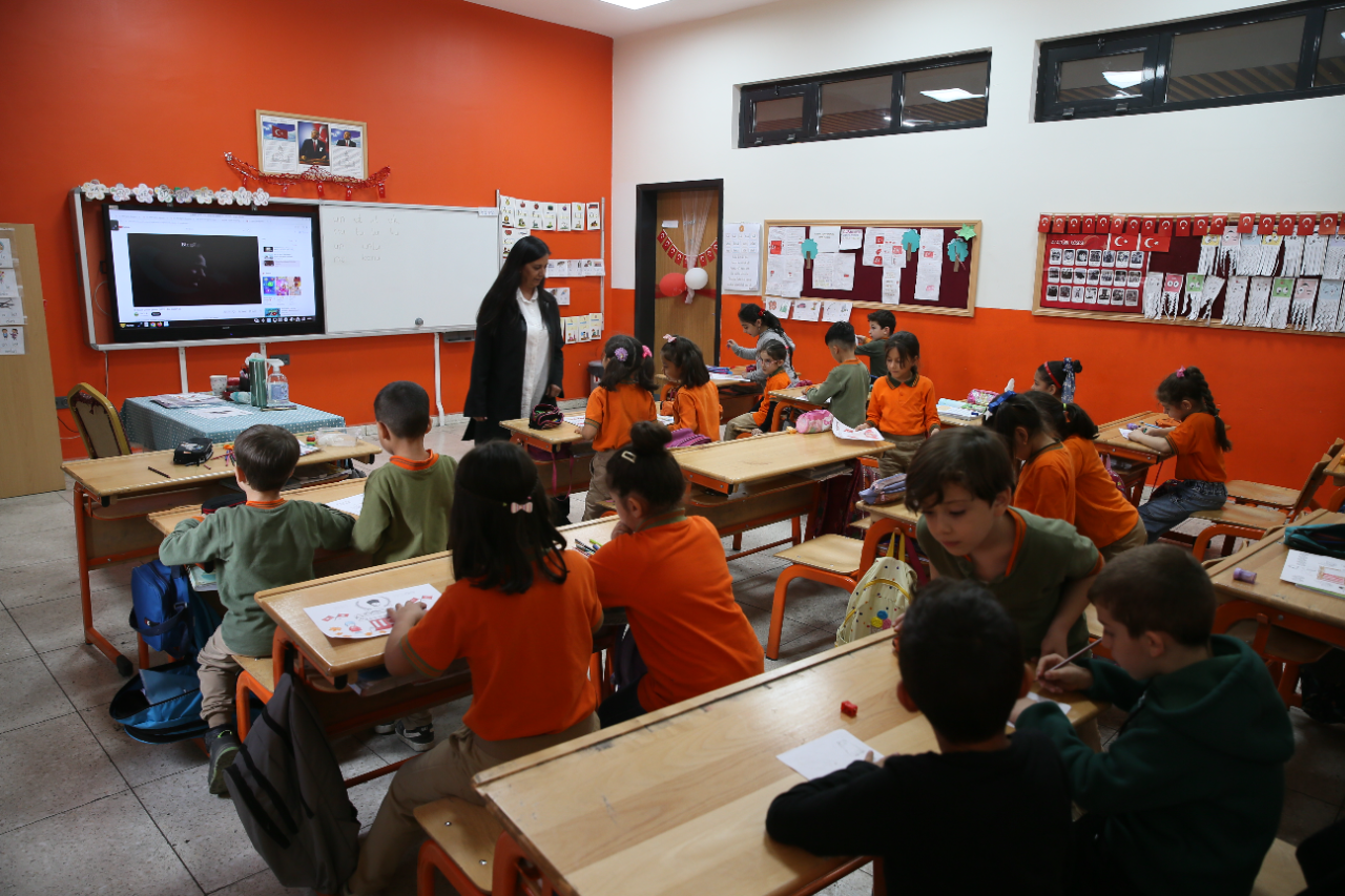 Kahramanmaraş'ta 250 Öğrencisini Kaybeden Okulda Öğretmenler Günü Buruk Geçiyor (3)