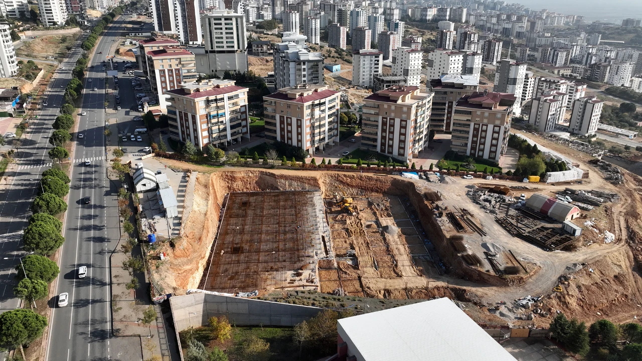 Kahramanmaraş’ta 370 Milyonluk Gençlik Ve Spor Merkezi Hızla Yükseliyor (5)