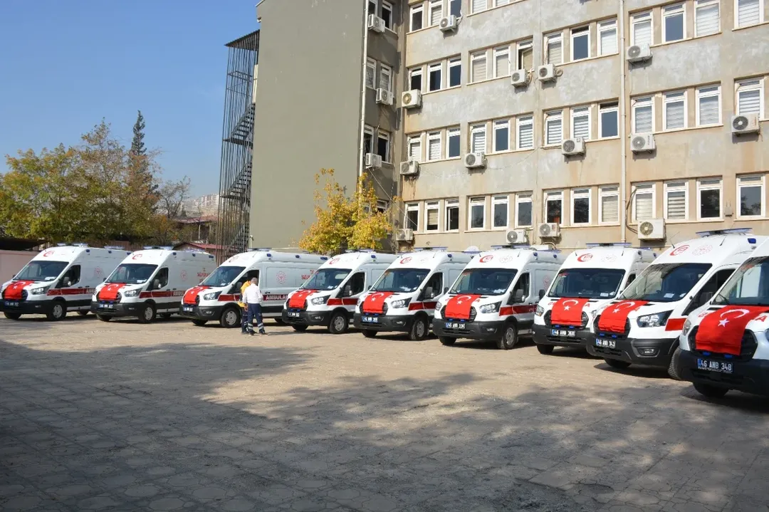 Kahramanmaraş’ta 9 Yeni Ambulans Hizmete Girdi (2)