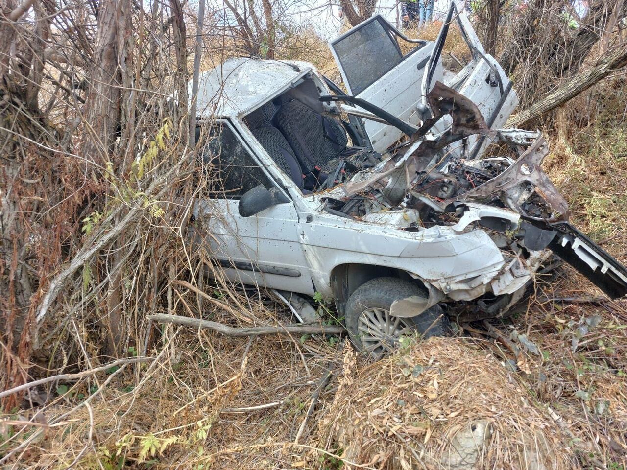 Kahramanmaraş’ta Otomobil Köprüden Dereye Uçtu (3)
