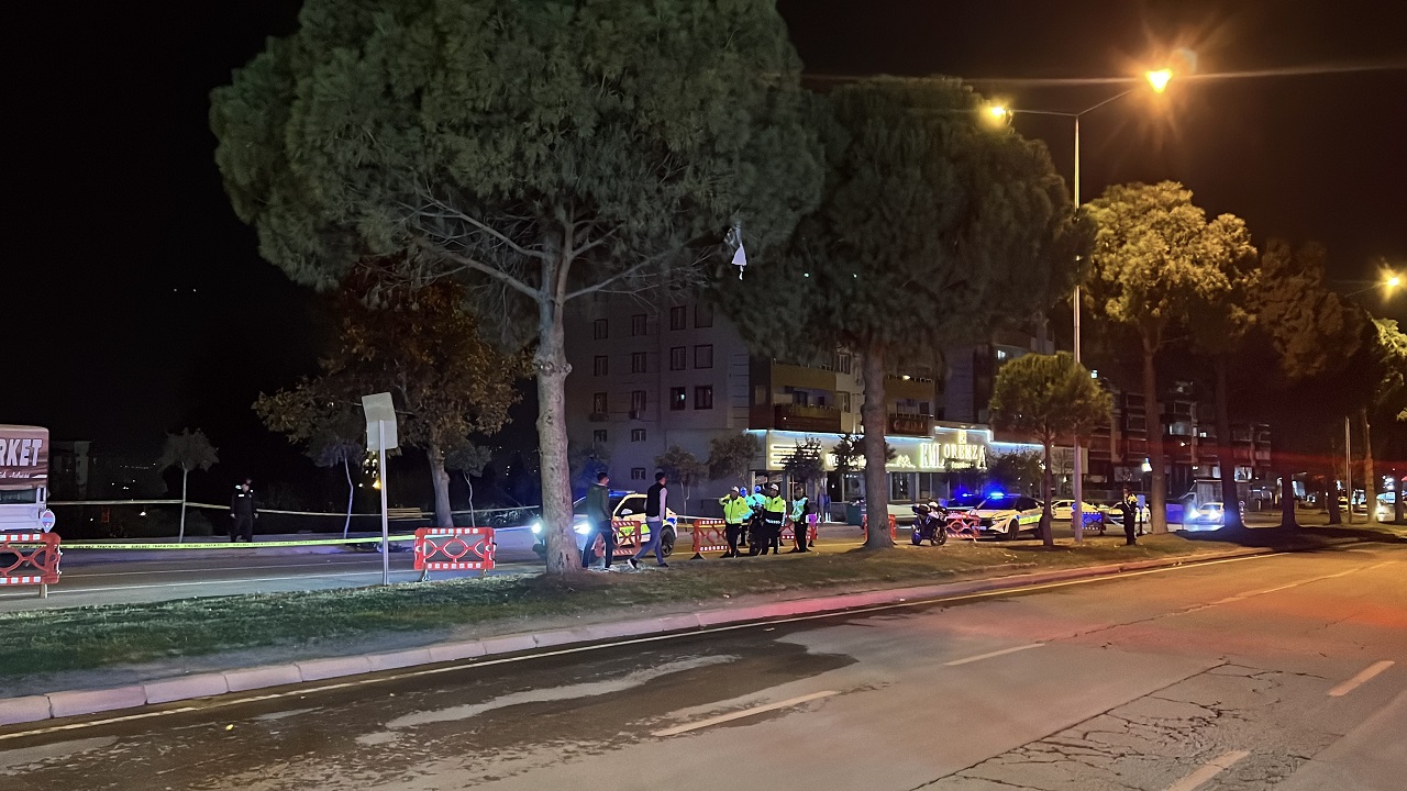 Kahramanmaraş’ta Polisten Kaçan Motosiklet Kamyonete Çarptı 1 Ölü, 1 Yaralı (6)