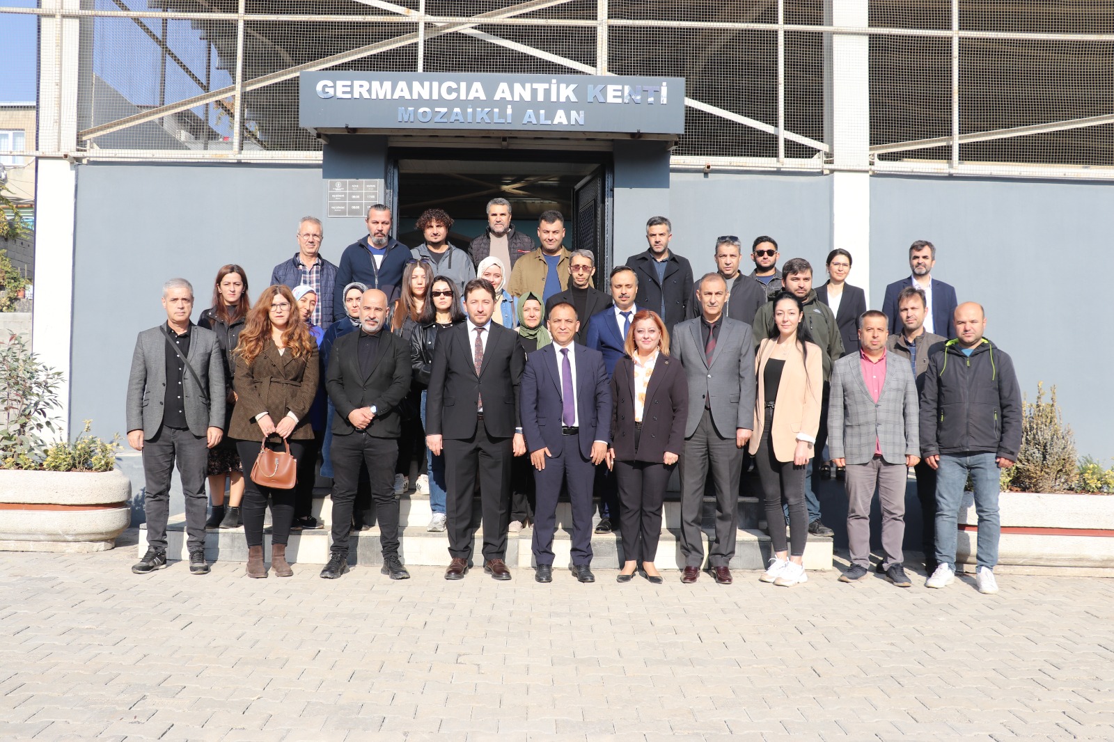 Kahramanmaraş’ta Tarih Öğretmenleri Germanicia Antik Kenti’ni İnceledi (1)