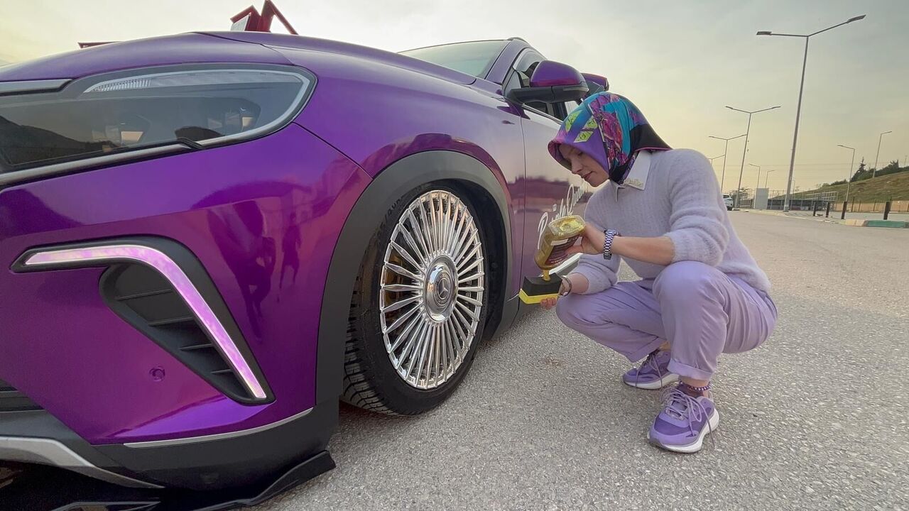 M O R T U T K U S U H A Y A T I N A Y A N S I D I O T O M O B I L I 1001179 297073