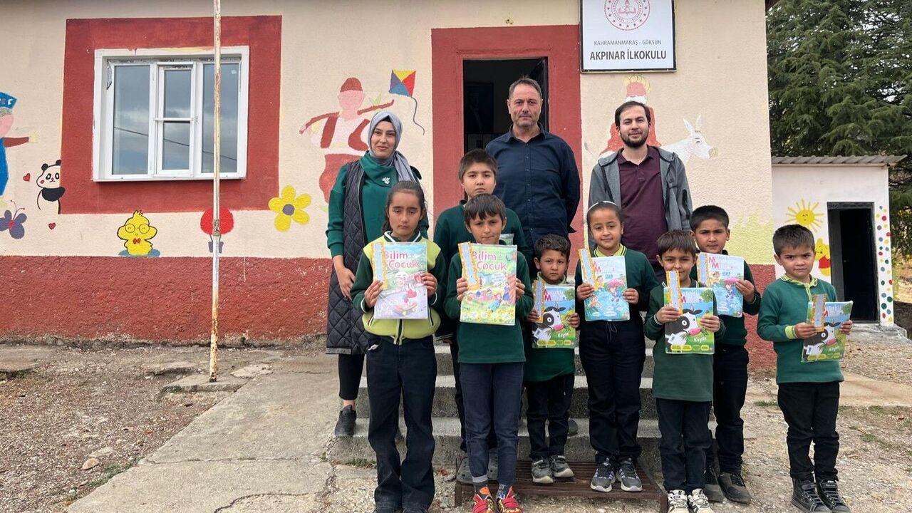 Mobil Çocuk Kütüphanesi (5)-1