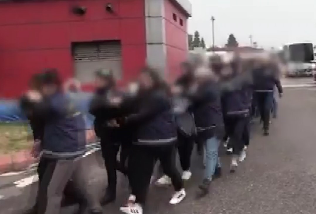 Fuhuş Operasyonunda Duvardaki Yazılar Şoke Etti: 14 Tutuklama Gerçekleşti