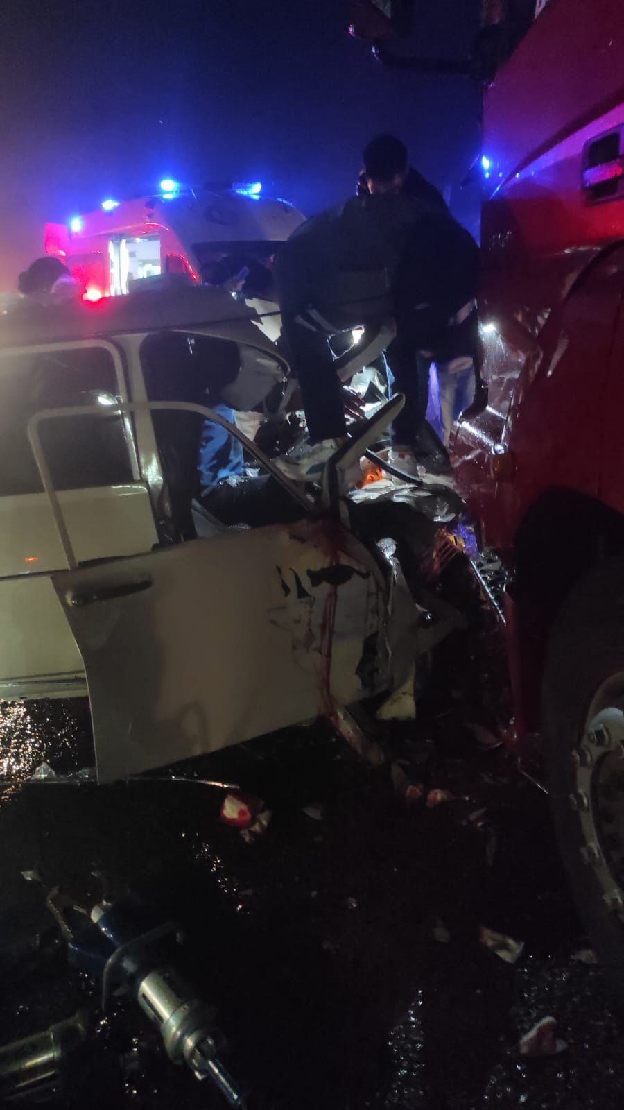 Kahramanmaraş’ta Kaza! İki Kişi Araçta Sıkıştı!-2