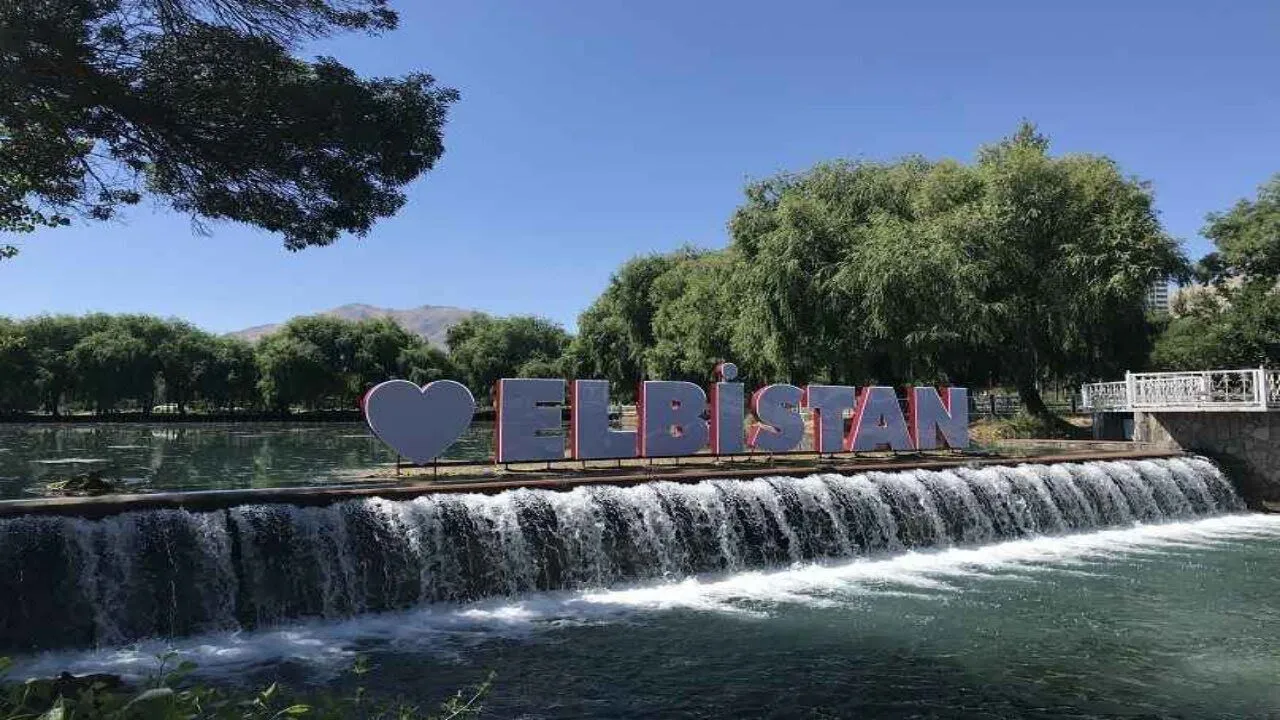 Doğayla Baş Başa Pinarbaşi Mesi̇re Alani