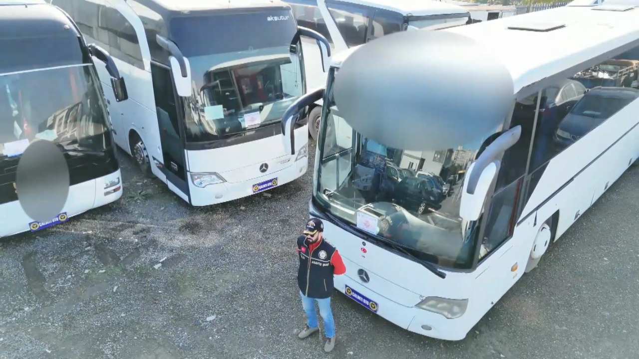 Hurda Otobüsleri Tamirli Gibi Sattılar 27 Kişilik Çete Çökertildi (6)