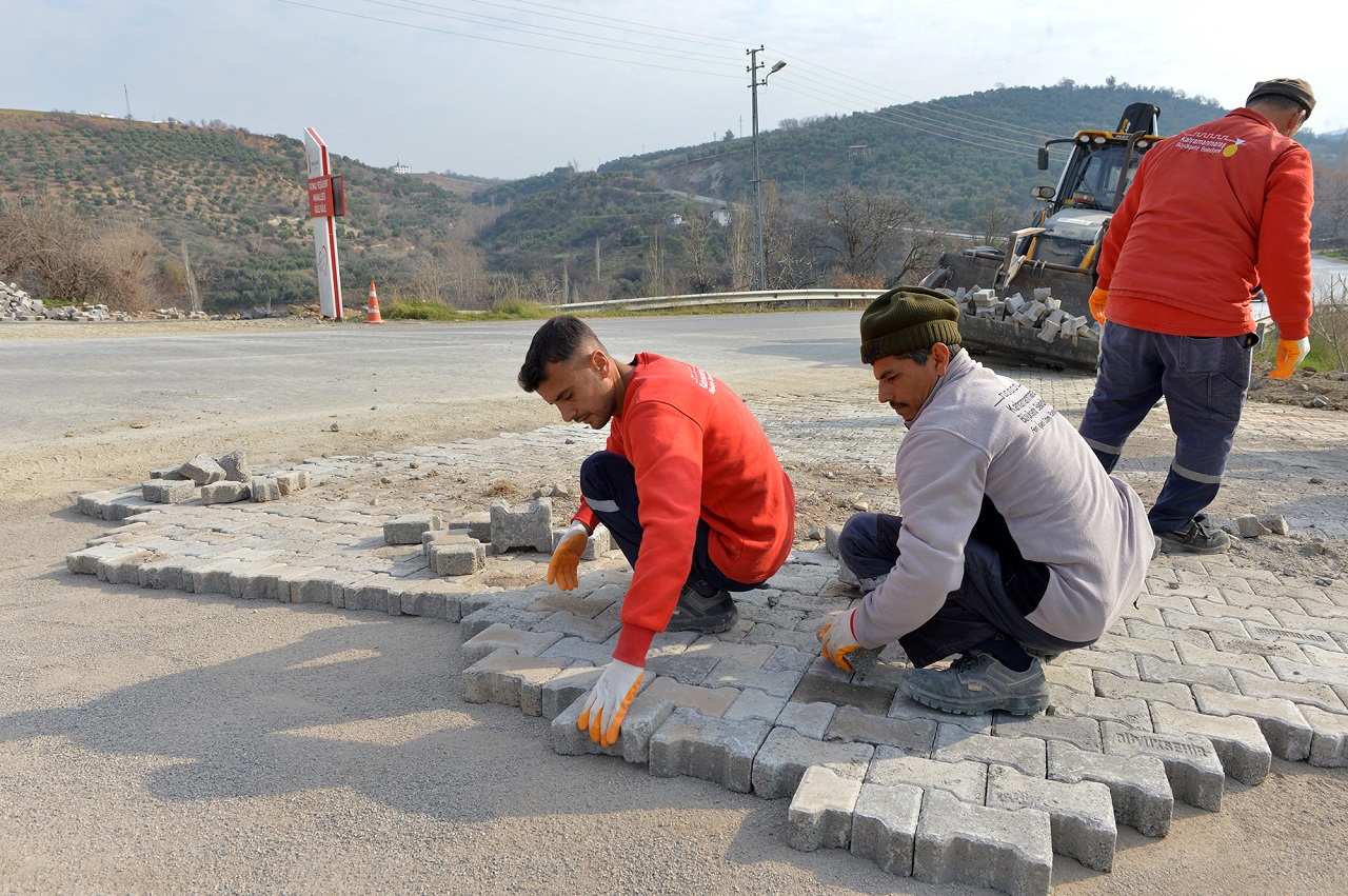 Kahramanmaraş, Yavşanova Yolunu Kilit Parke Ile Yeniledi-1