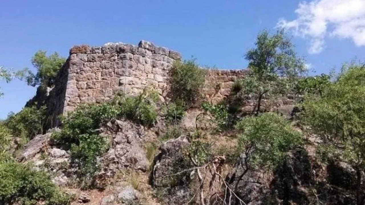 Kahramanmaraş’ın Asırlık Saklı Mirası Doluca Kalesi-4