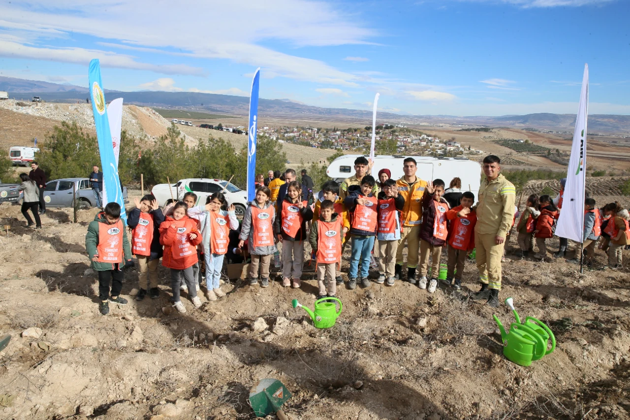 Kahramanmaraş’ta 30 Bin Fidan Toprakla Buluştu (1)-1