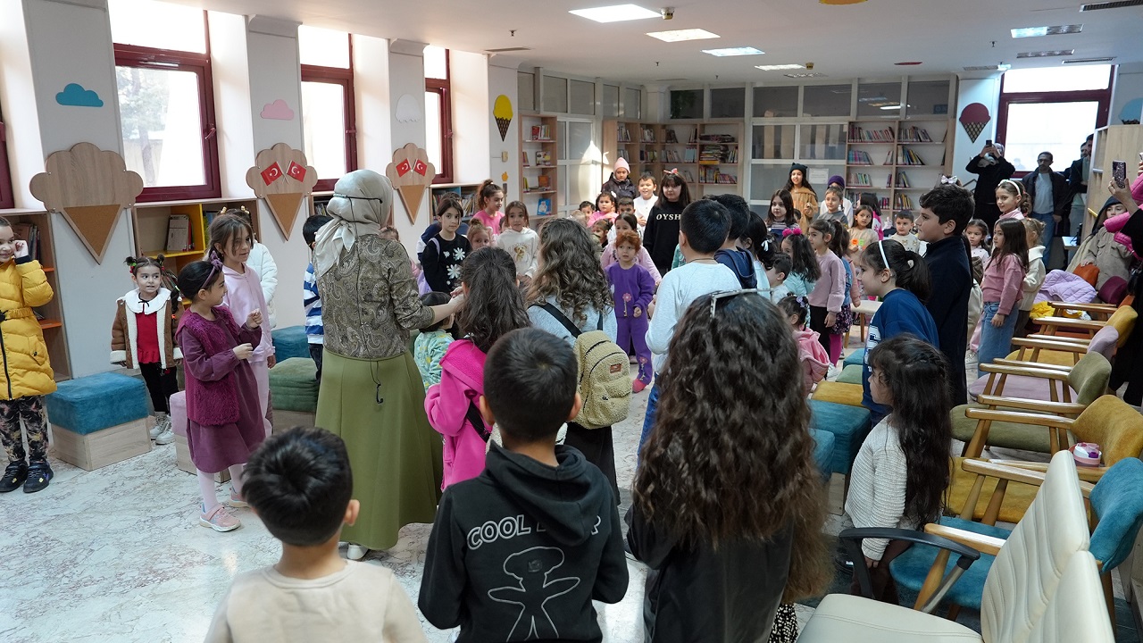 Kahramanmaraş’ta Çocuklara Masal Dolu Hafta Sonu (1)