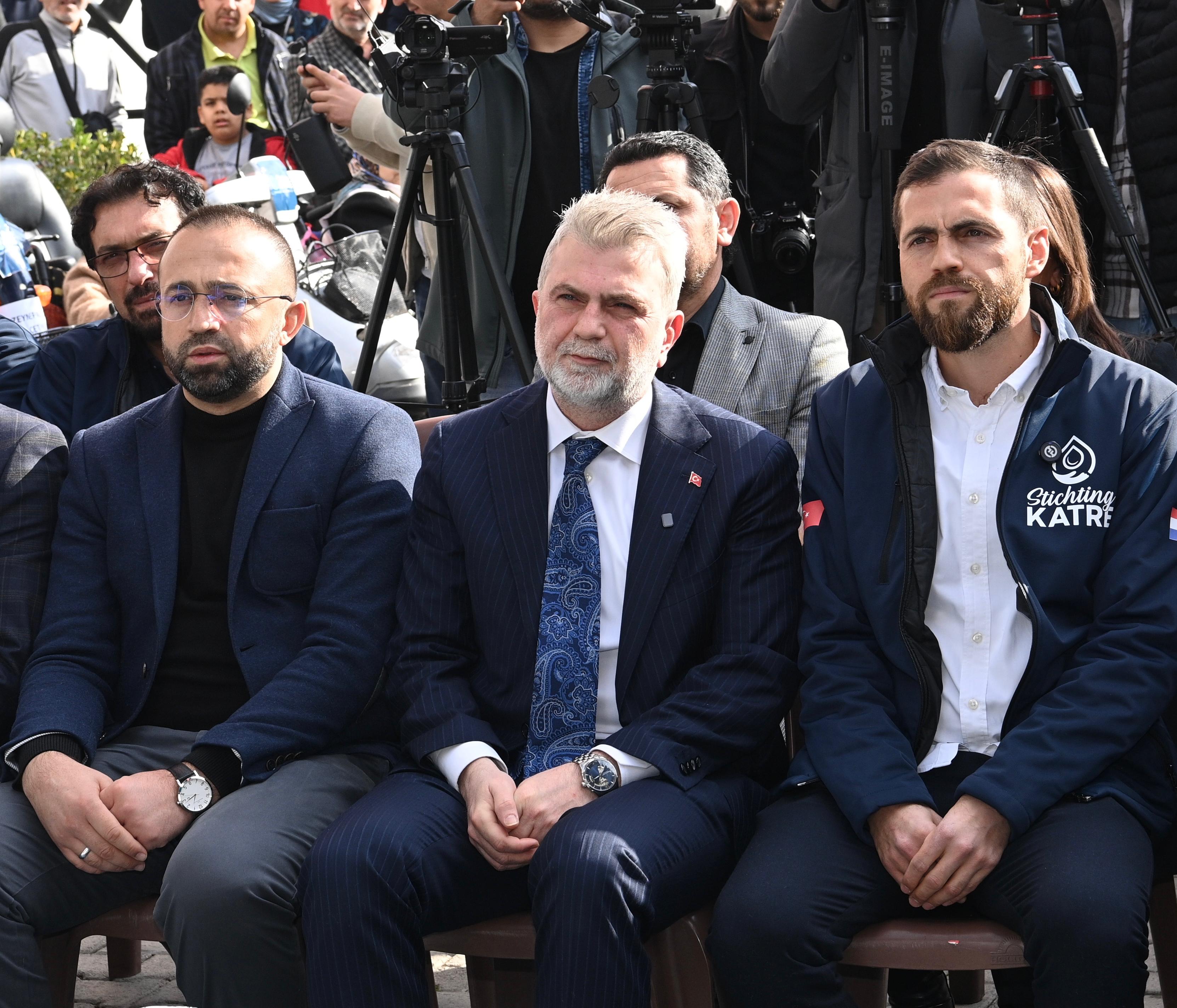 Kahramanmaraş’ta Engelliler İçin Tekerlekli Sandalye Dağıtıldı (2)-1