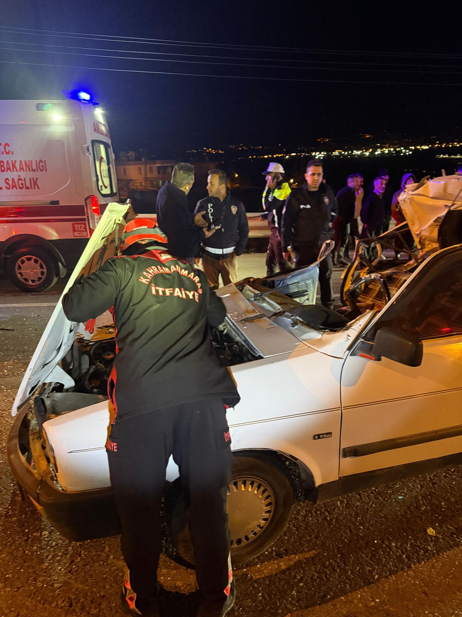 Kahramanmaraş’ta İki Araç Çarpıştı, Biri Demir Yığınına Döndü!1