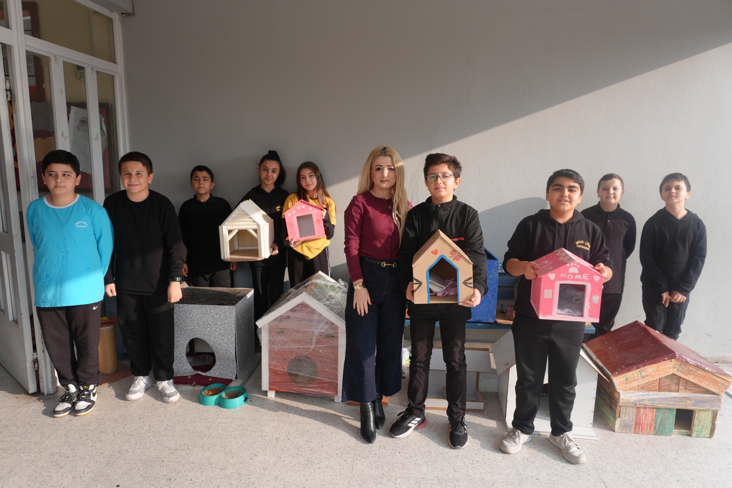 Kahramanmaraş’ta Öğrenciler Sokak Hayvanları İçin 500 Kedi Evi Üretti (2)