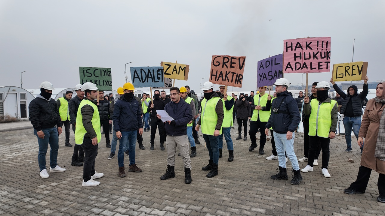 Kahramanmaraş’ta Polis Tatbikatı Olaylı Geçti Eylemciler Polise Saldırdı! (3)