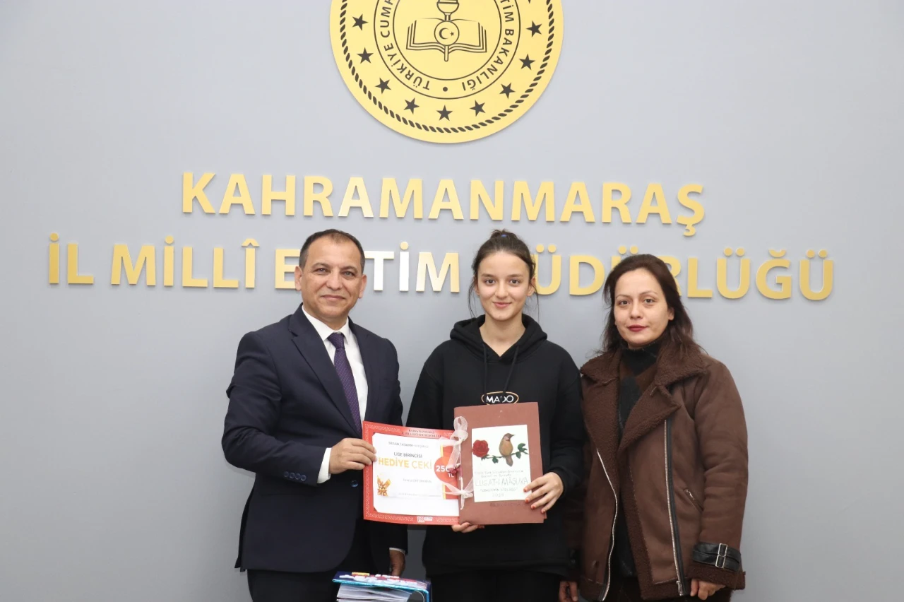 Kahramanmaraş’ta “Sözlük Özgürlüktür” Yarışmasında Ödüller Sahiplerini Buldu (2)