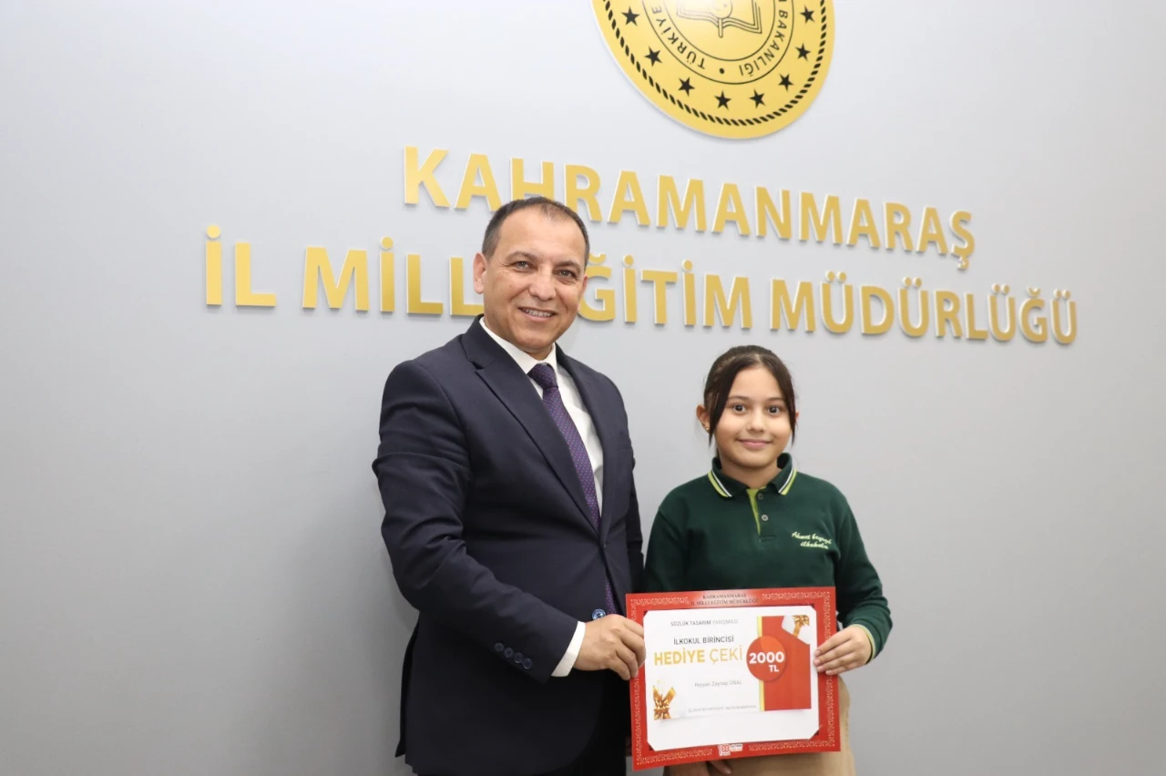 Kahramanmaraş’ta “Sözlük Özgürlüktür” Yarışmasında Ödüller Sahiplerini Buldu (6)