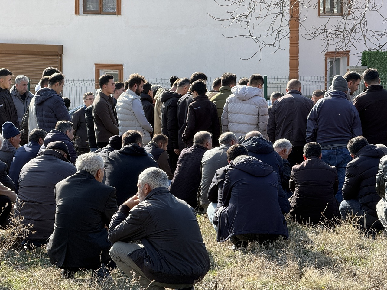 Kayseri’de Bıçaklı Saldırıda Ölen Melek Gül Kahramanmaraş’ta Son Yolculuğuna Uğurlandı (2)