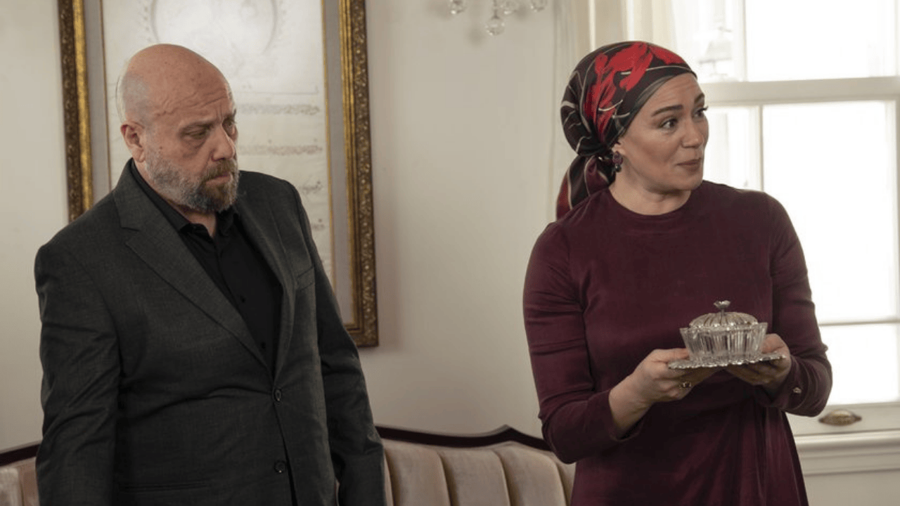 Kızılcık Şerbeti Yeni Bölüm Fragmanında Başak Yıkılıyor! Ömer Ve Kıvılcım Boşanacak Mı (5)