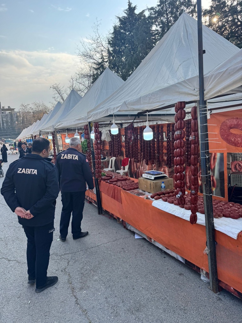 Onikişubat Belediyesi Zabıtası, Tarihi Geçmiş 850 Kilogram Sucuk Ele Geçirdi1