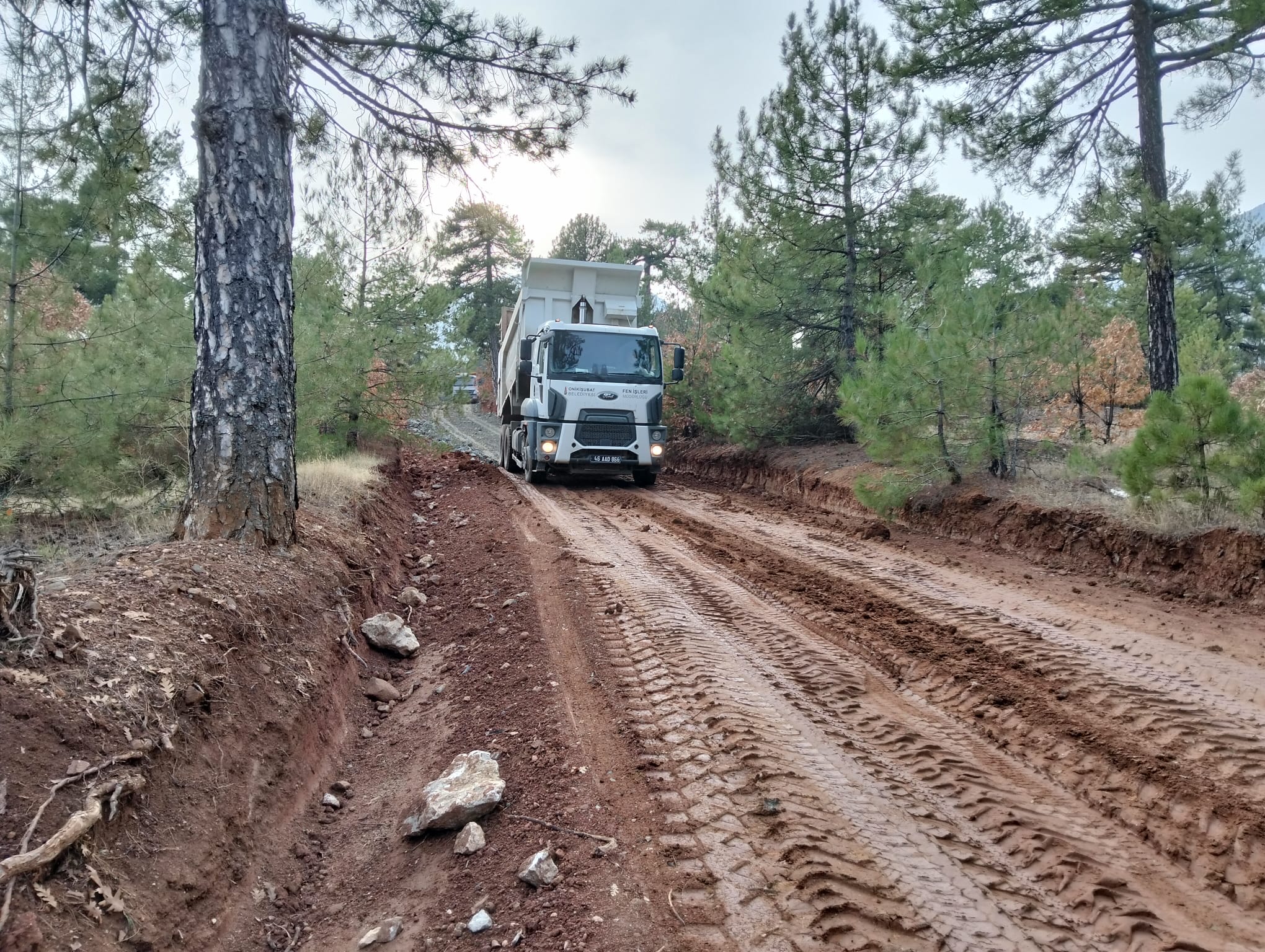 Onikişubat’ta 10 Mahallede Altyapı Ve Yol Yatırımı Tamamlandı (5)
